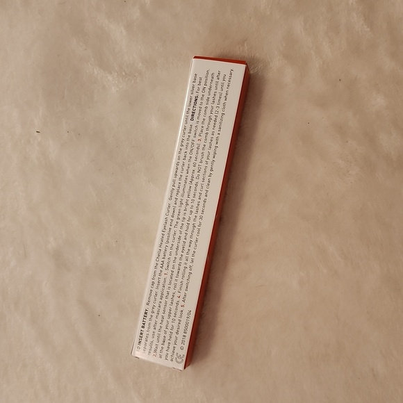 Chella Battery Powered Heated Eyelash Curler - Picture 2 of 2